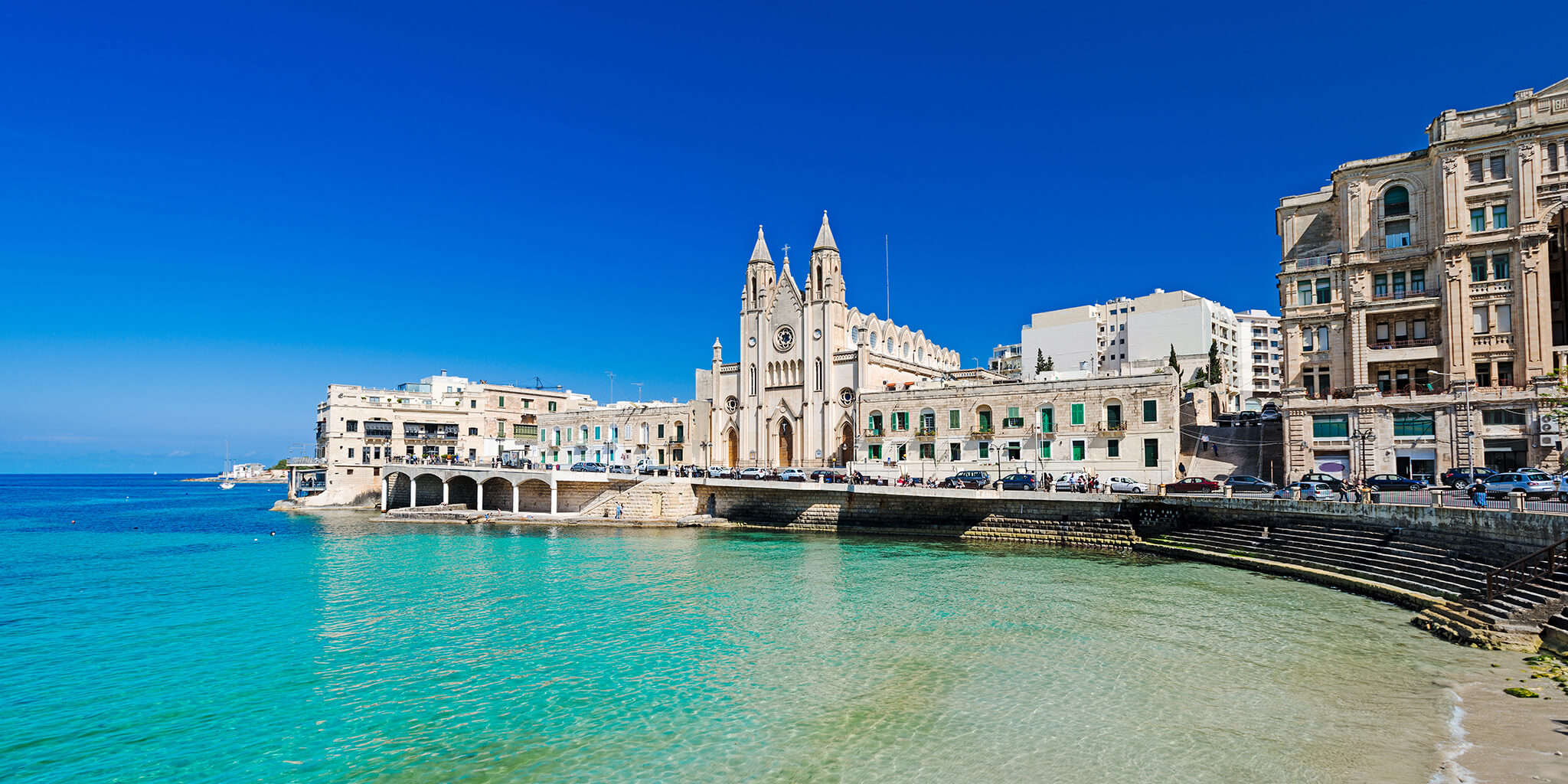 Corsi d'inglese a St. Julian's Scegli la scuola e il corso ESL