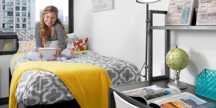 ESL Languages Parkside residence Kaplan Toronto