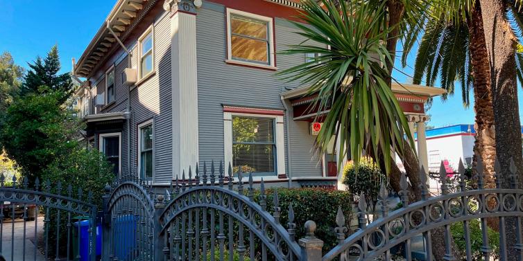 ESL Languages Berkeley City apartments Telegraph Kaplan San Francisco