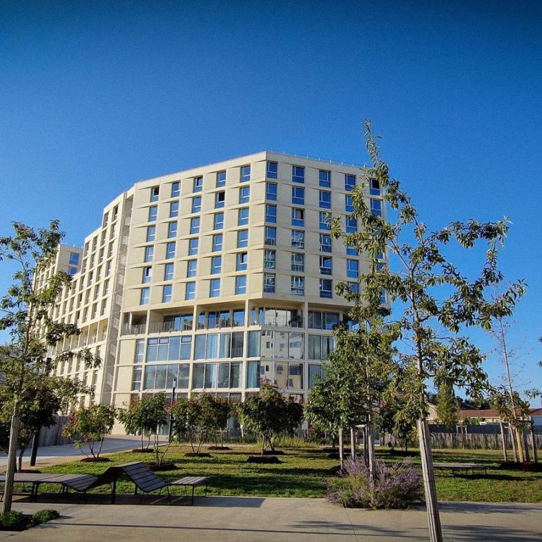 ESL Language Newdeal Institut Bordeaux hero