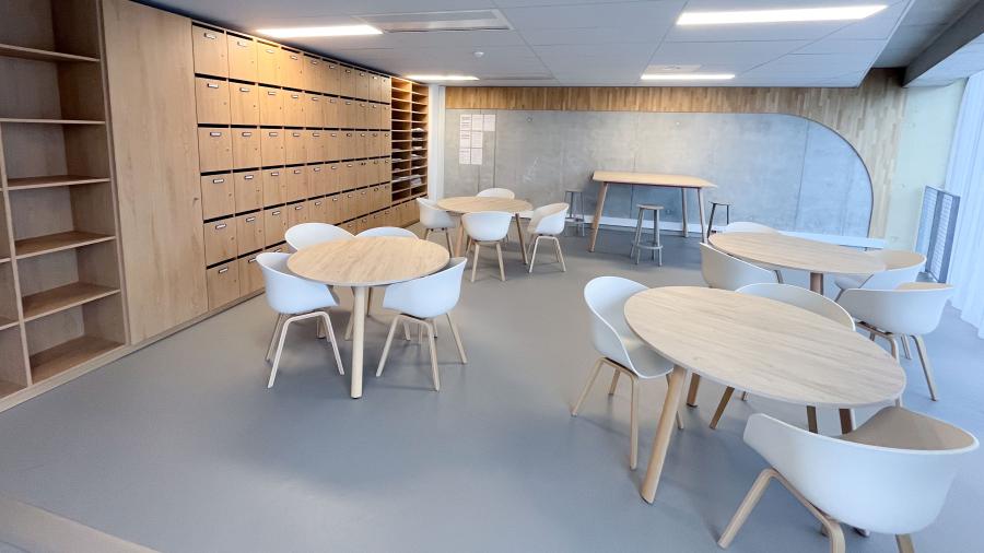 Newdeal Institut Bordeaux teachers room