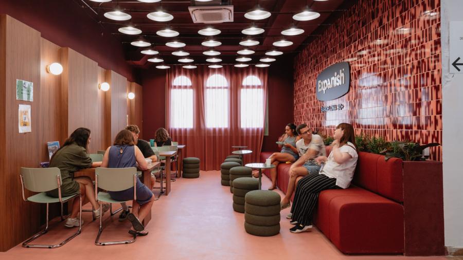 Expanish Barcelona 30 + school gallery 3 ESL Languages Spanish 