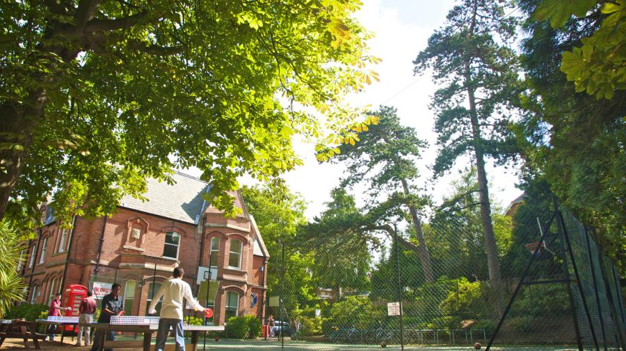 esl language learning english bornemouth kings school united kingdom