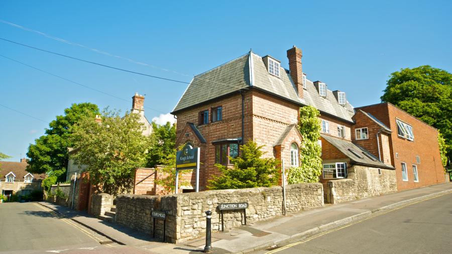 learning english oxford kings school united kingdom language