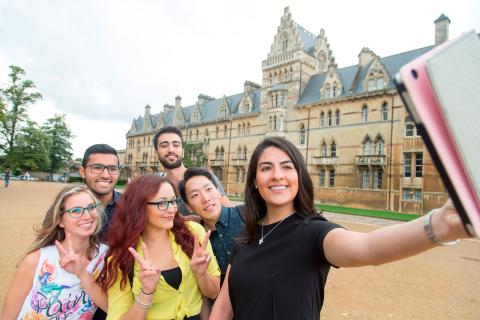 ESL Languages Kaplan Academic Year Oxford hero